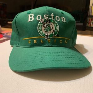 vintage 80s/90s Boston Celtics hat, Twins NBA brand, beautiful condition.